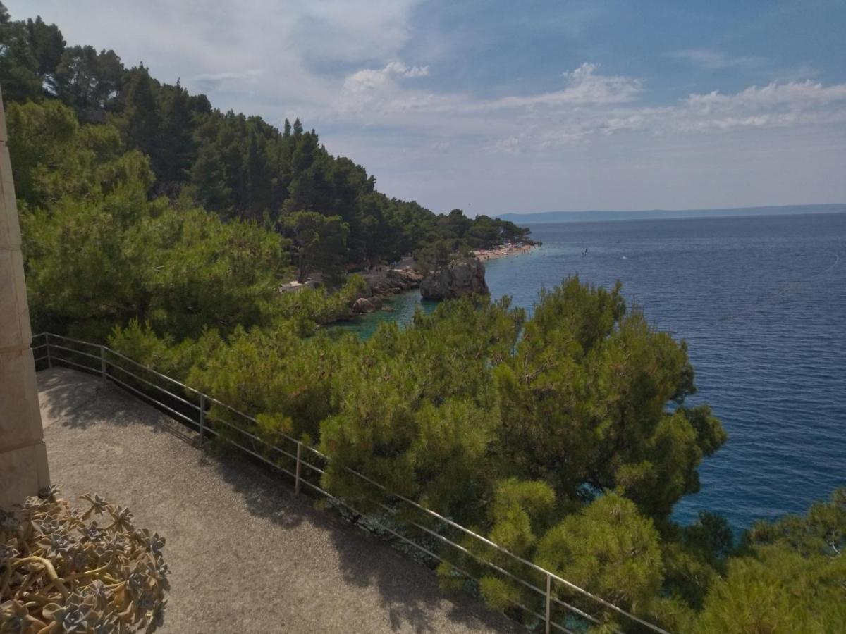 Holiday Home With Free Parking By The Beach Brela Exterior foto