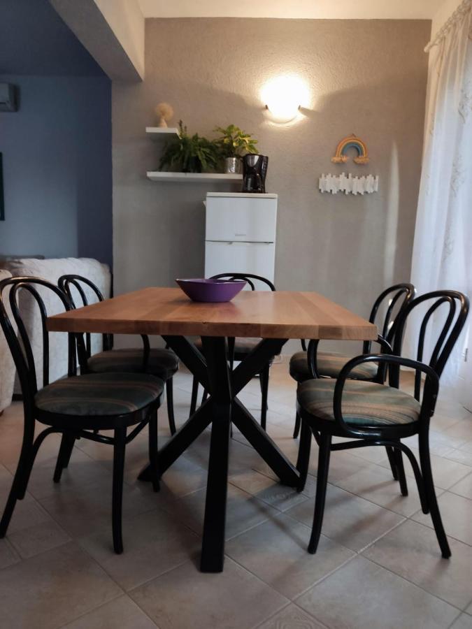 Holiday Home With Free Parking By The Beach Brela Exterior foto
